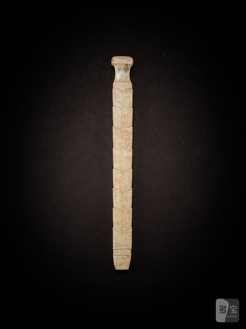 商　玉柄形器 | A JADE RIBBED ORNAMENT - 图4